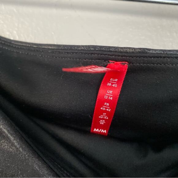 SPANX Faux Leather Leggings Blogger Favorite EUC Goth Witchy Size M - Picture 6 of 11